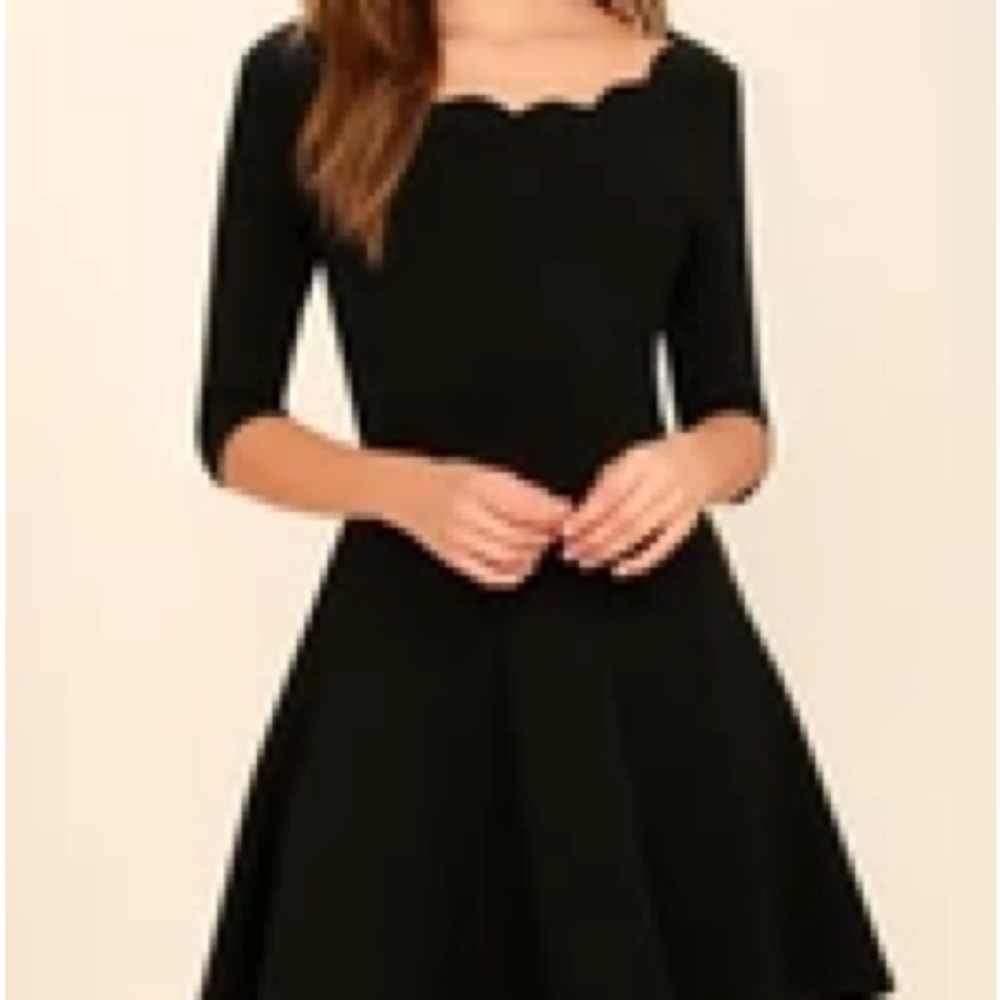 Women's Lulu's Black Scalloped Neckline Dress